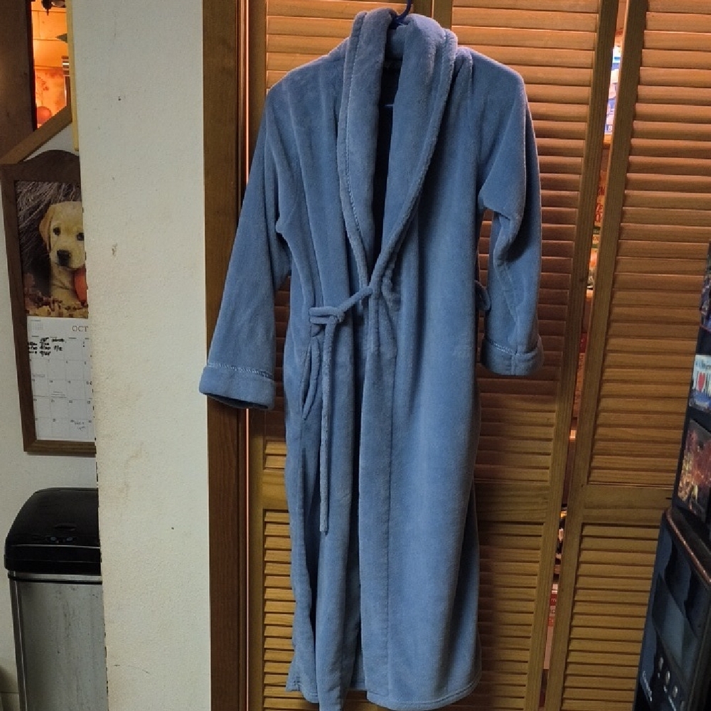 Anne Lewin New York Brand Long Light Blue Robe